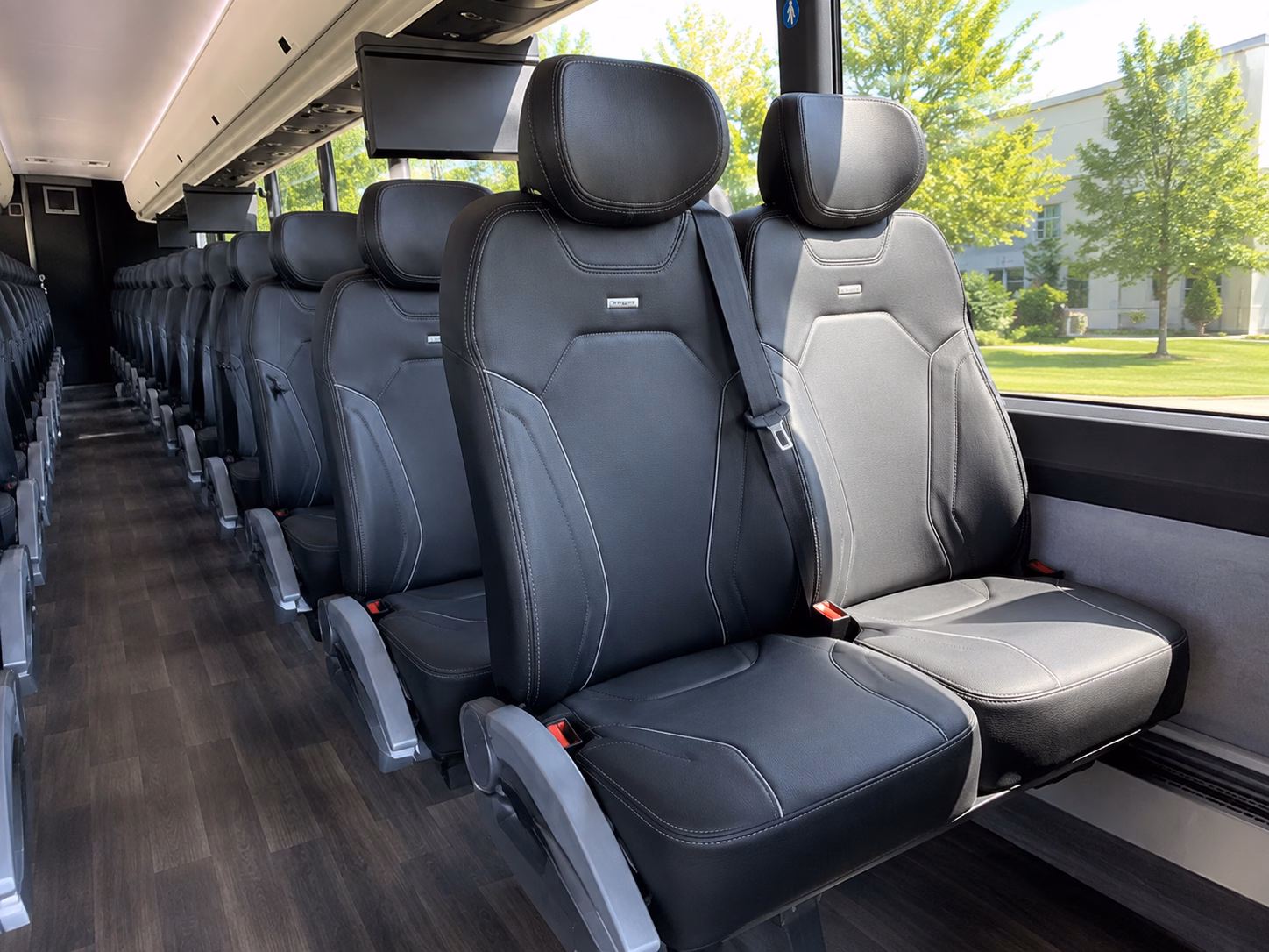 buses for weddings at maymont and richmond s historic venues
