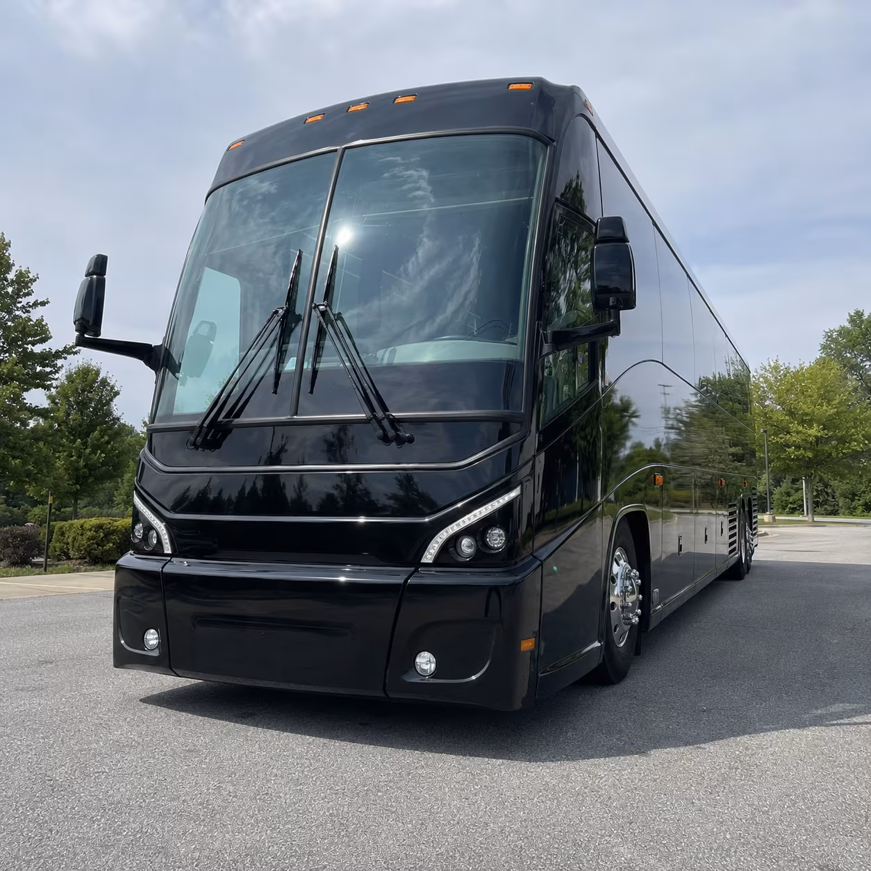 charter bus shuttle service for warehouse and distribution groups
